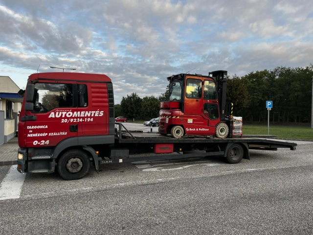 Targonca szállítása Auszmann teherautóval
